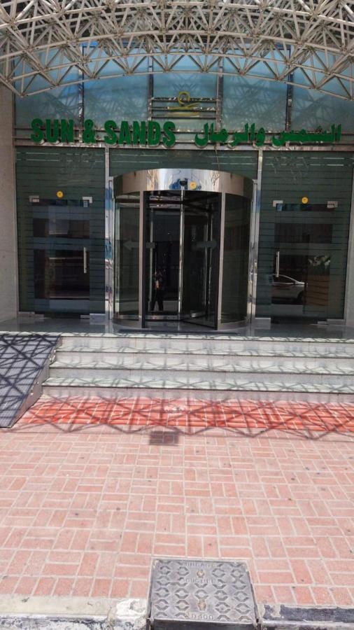 Sun & Sands Hotel Llc Dubai Exteriör bild